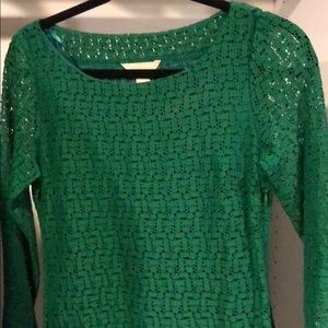 Kelly green 3/4 sleeve dress.